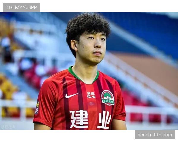 赫鲁斯蒂奇技术制胜 崭露头角成球队中场新引擎