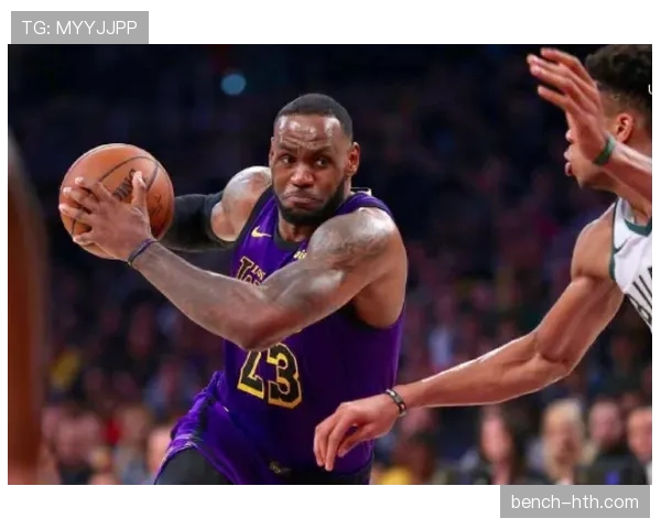 唐斯挡拆拉开空间威胁胜过约基奇